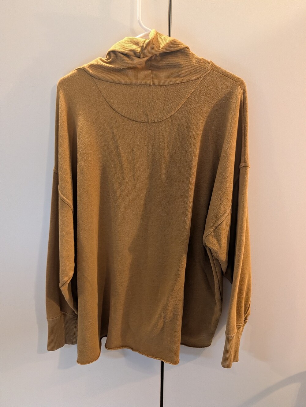 Aerie Large Brown Cozy Oversized Turtleneck Sweatshirt in Mustard-note mark - Picture 4 of 6